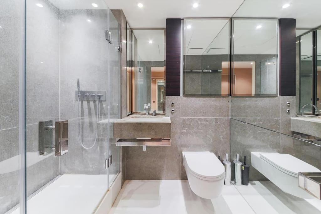 Skyview Waterside City Luxury Apartment 伦敦 外观 照片